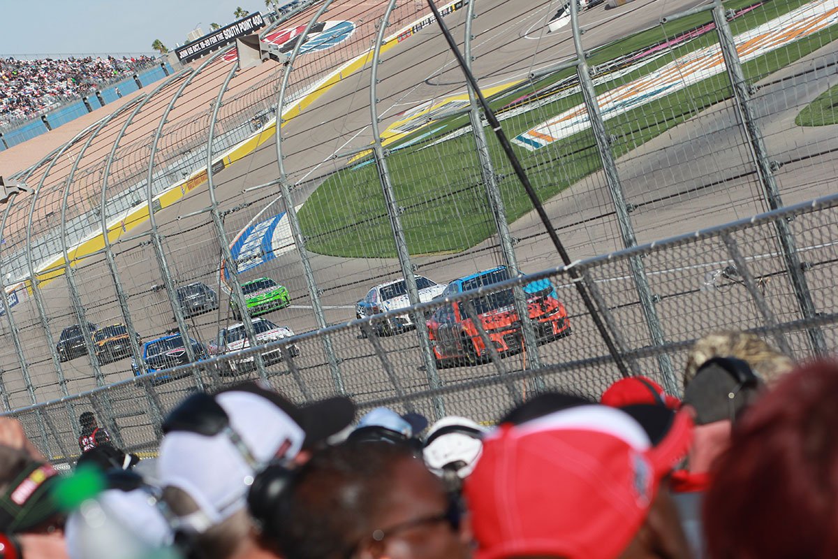 nascar race las vegas motor speedway